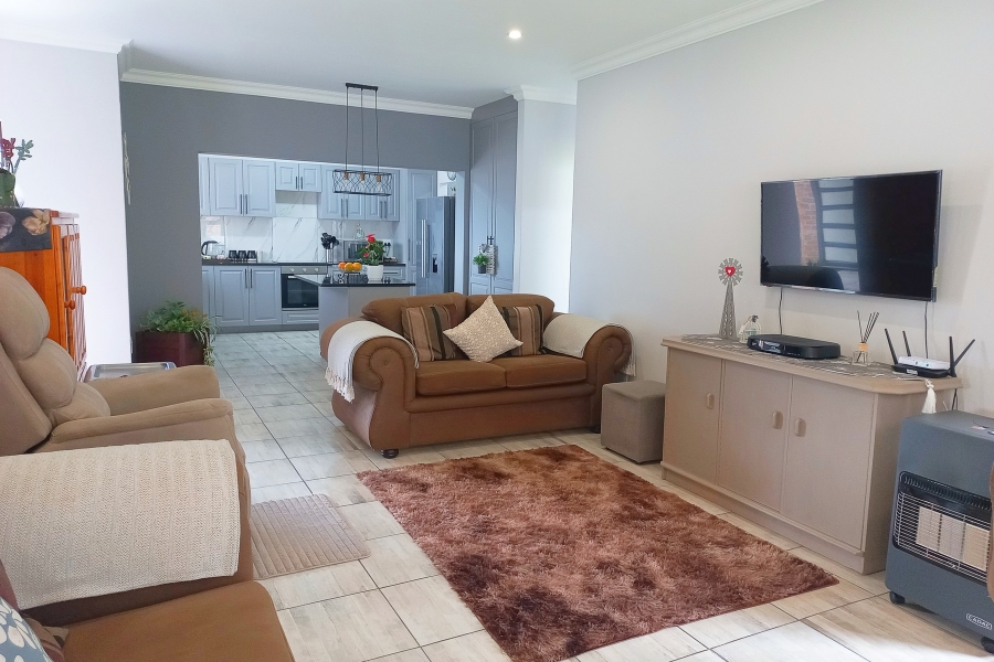 3 Bedroom Property for Sale in Groenvallei Western Cape
